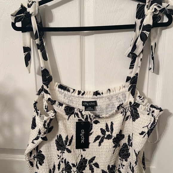 Off white and Black Sun dress with shoulder ties - Picture 6 of 6